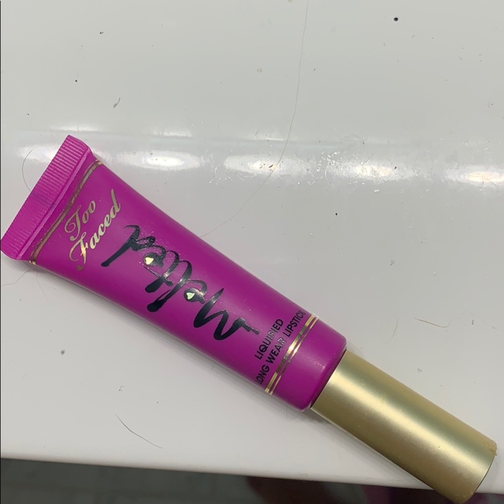Too faced lipstick